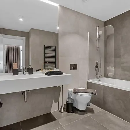 Luxurious Vibe In The Business Center, Views * Bucharest