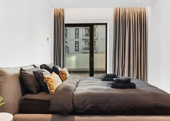 Luxurious Vibe In The Business Center, Views Bucureşti