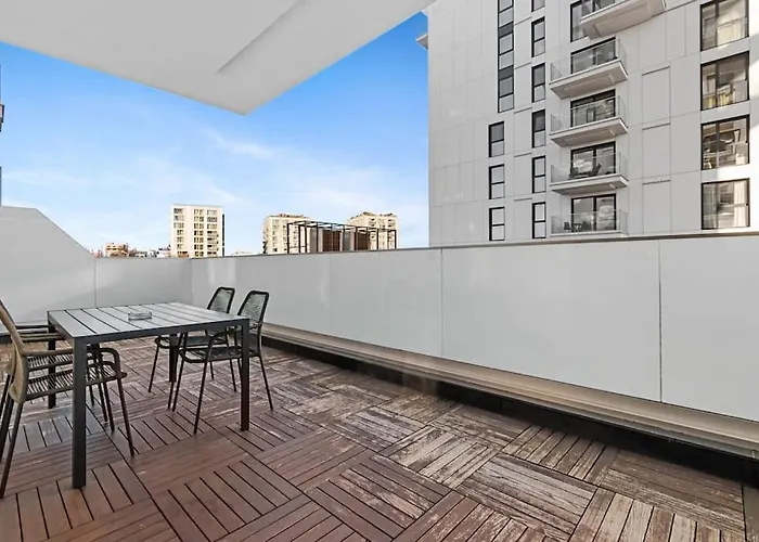 Luxurious Vibe In The Business Center, Views Apartament