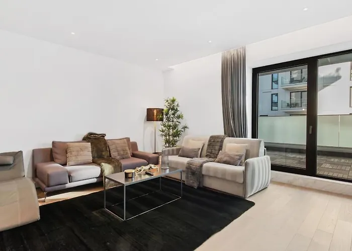 Apartament Luxurious Vibe In The Business Center, Views *