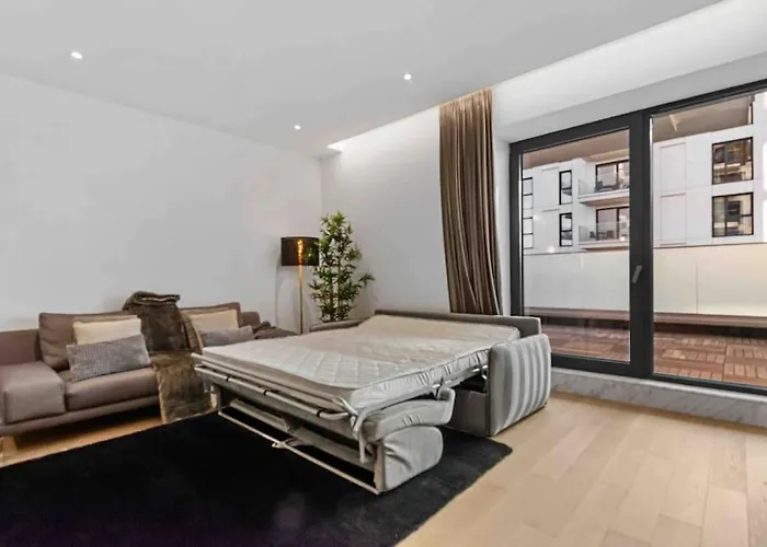 Apartment Luxurious Vibe In The Business Center, Views Bukarest
