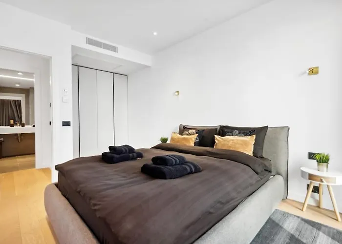 Luxurious Vibe In The Business Center, Views Apartment *